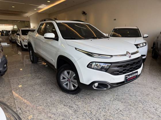 FIAT TORO 1.8 16V EVO FLEX FREEDOM AT6 FIAT TORO 1.8 16V EVO FLEX FREEDOM AT6
